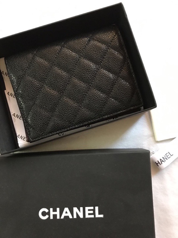 コピーシャネル激安財布側面デザイン